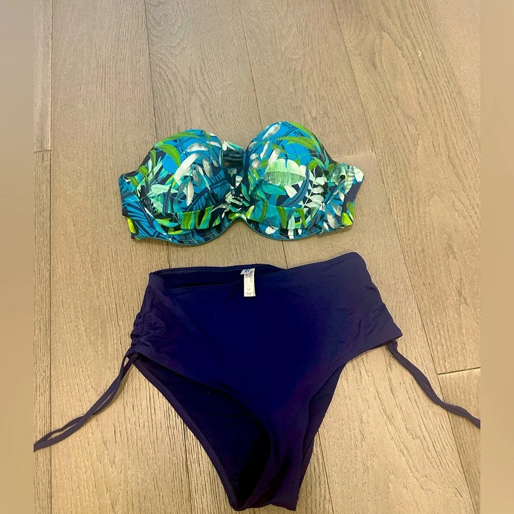 Bikini set - Picture 1 of 2